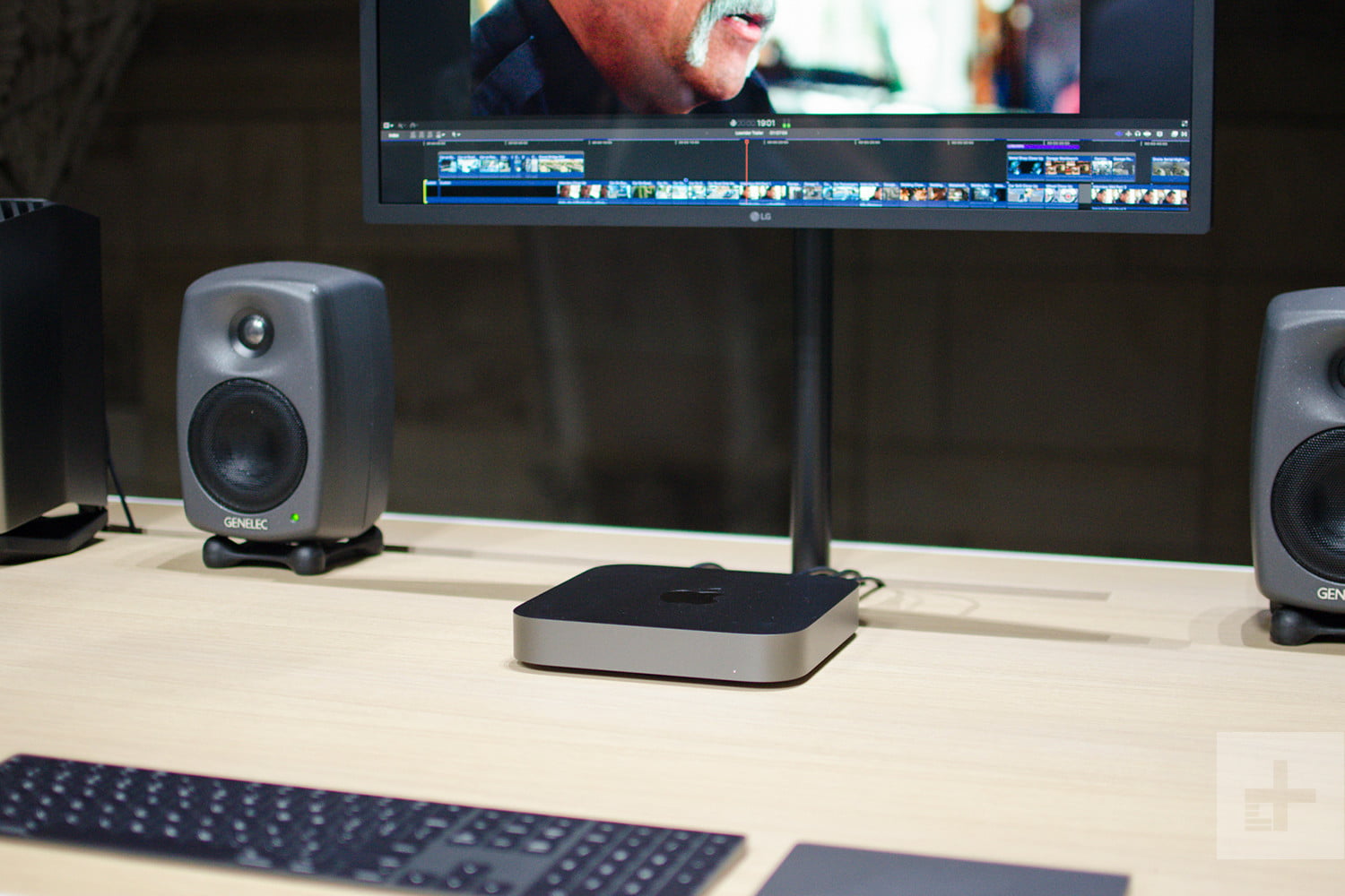 monitors for mac mini 2017
